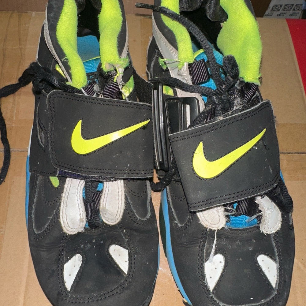 Nike Air Diamond turf